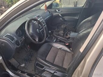 Ponúkam na predaj kožený interiér škoda octavia II