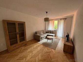 2-izbový byt bez balkóna / 52 m2 / - Žilina ( Bulvár )