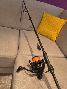 Prút Prologic 3m Custom Black , navijak Tica Scepter GTY6000