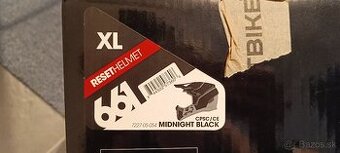 661 prilba Reset Midnight Black 2019