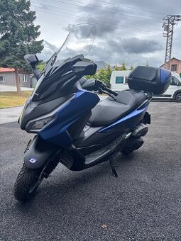 Honda Forza 125