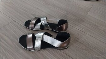 Sandalky 38 - 1