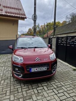 Predám Citroen c3 piccaso 1.4 benzin