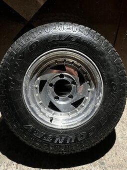 5x139,7 r15 225/75 R15