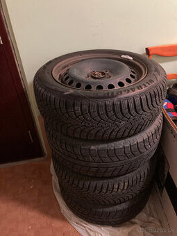 Zimne pneu+plechace 205/55/R16, 2x Good Y. + 2x Michelin