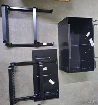 Stupacky, skrinka na bateriu na Zetor - - 1