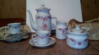 Čajová súprava s ornamentmi