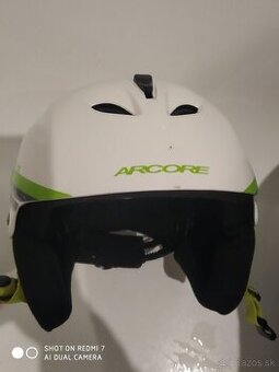 Predám lyžiarsku prilbu