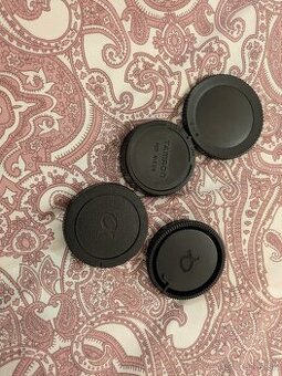 Krytky Sony Alpha A mount a ešte Nikon F