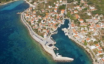 HVAR, Sučuraj, stavebný pozemok (vila s bazénom)