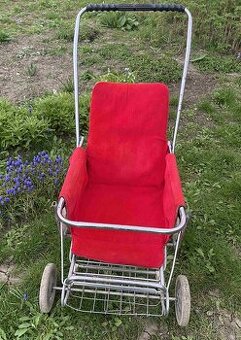 Retro kočík na súčiastky