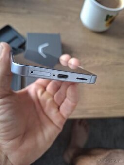 Vymením predám Samsung s25 12/256gb