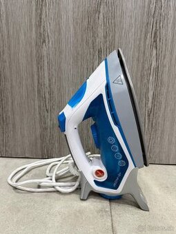 Žehlička Hoover Ironflow TIF 2600/1