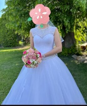 Krásne svadobné šaty