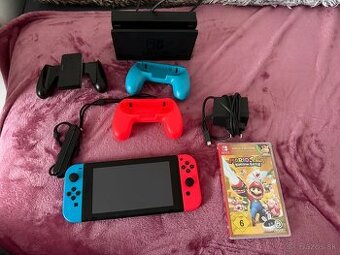 Nintendo Switch + príslušenstvo + hra + 256GB karta