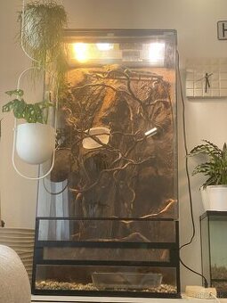 Predám Terárium s 3D stenou