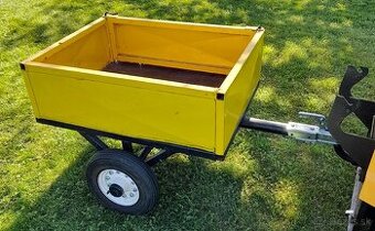 Vlečka záhradná kosačka.