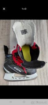 Predám hokejové korčule ccm veľkosť33/1.5/ a veľkosť38/4.5/