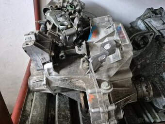 Volkswagen Golf  Octavia II 11.6FSi kod prevodovky JHY