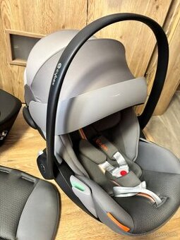 Autosedačka Cybex CLOUD G I-SIZE PLUS Lava Grey +