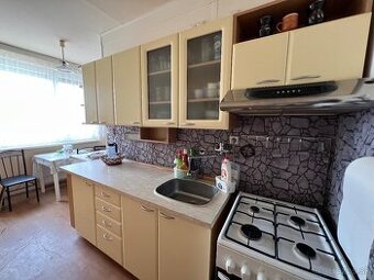 Na predaj 2,5 izbový byt, Nové Zámky