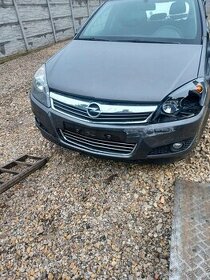 Rozpredam Opel Astra H Caravan 1.6 85kw A16XER