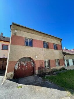 Rodinný dom na pozemku 2073m2 v tichej časti Poprad-Stráže
