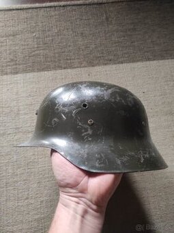 Stará nemecká vojenská prilba