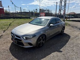 Mercedes-Benz A trieda 180 d /T