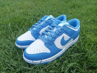 Nike Dunk Low UNC veľkosť 41