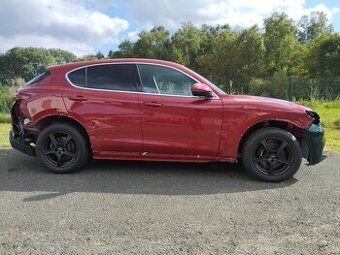 Alfa Romeo Stelvio 2.0T 206kw HAVAROVANÉ -odpočet DPH