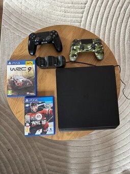 PS 4 Slim 500gb + 2 ovladače + 2 hry + Nabijacia stanica
