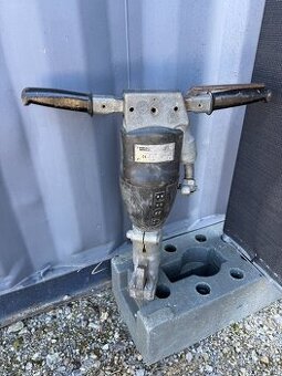 Na predaj plne funkčné pneumatické sekacie kladivo BBG B14ER