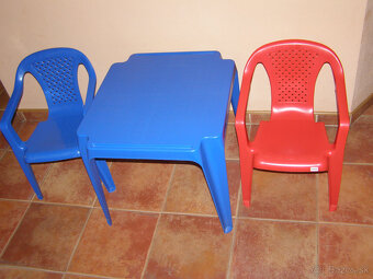 Detský stolík,Jedálenská stolička,lehátko pre deti 3 v 1.