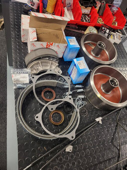 v ponuke brzdy zetor