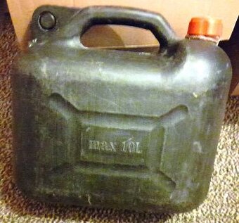 ✅Darujem 10 litrovu plastovu bandasku pri kupe klasickej ple