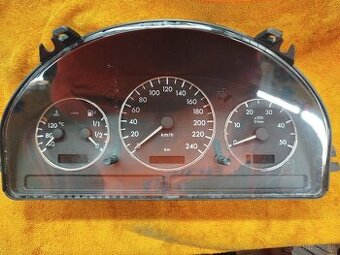 Mercedes Benz ML W163