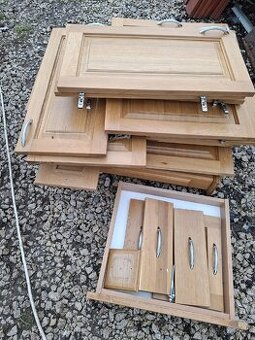 Dubovie dvierka na skrinky