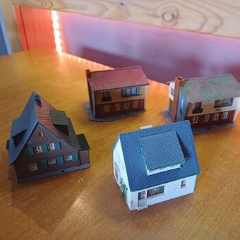 domceky na modelovu zeleznicu TT