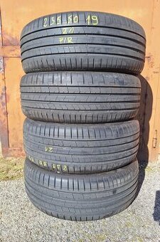 235/50R19 Pirelli