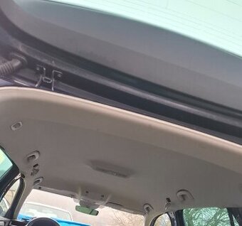 Škoda Superb 3 stropnica