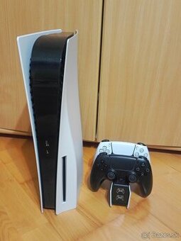 Ps5 825Gb s mechanikou + 2x controller + nabíjacia stanica