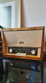 Štýlové rakúske retro rádio Eumig 3D