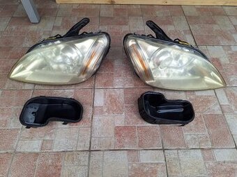 Predám svetlomety Ford C-max r.v 2006