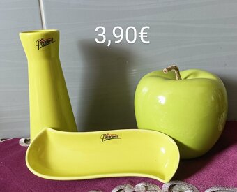 Farebné sklo