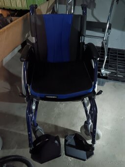 Zdravotnícke pomôcky - chodítka-vozík-stolička