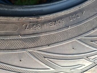 Nokian 215/70 R16 100H