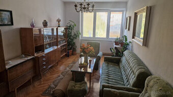 Ponúkame na predaj 2-izbový byt v centre mesta Novej Dubnici