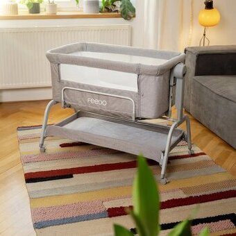 Postieľka s funkciou kolísky a s úložným priestorom