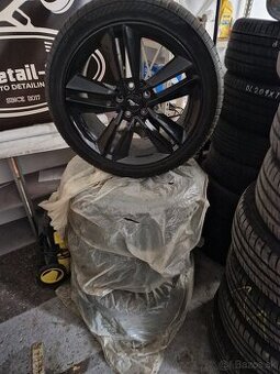 Ford mustang disky a zimne gumy  5x114,3 r19